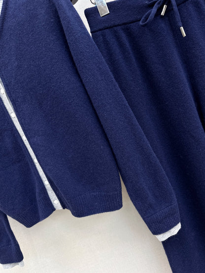 Loro NEW knitted suit