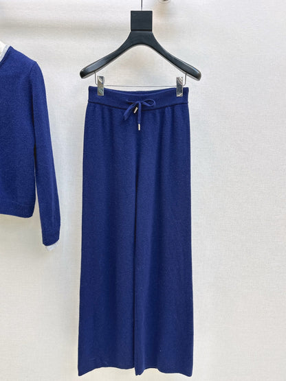 Loro NEW knitted suit