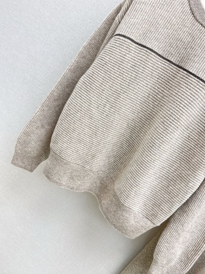 Burne NEW knitted suit