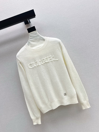 Chan NEW knitted sweater