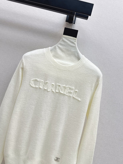 Chan NEW knitted sweater