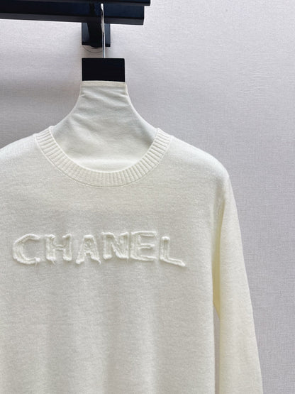 Chan NEW knitted sweater