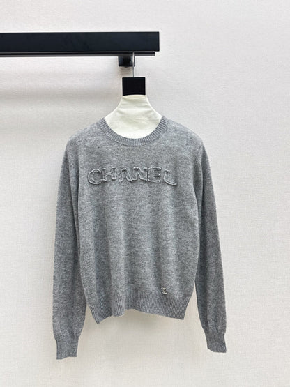 Chan NEW knitted sweater