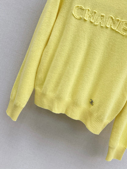 Chan NEW knitted sweater