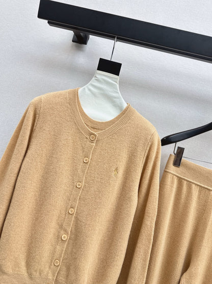 Ral NEW knitted suit