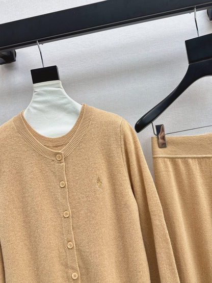 Ral NEW knitted suit