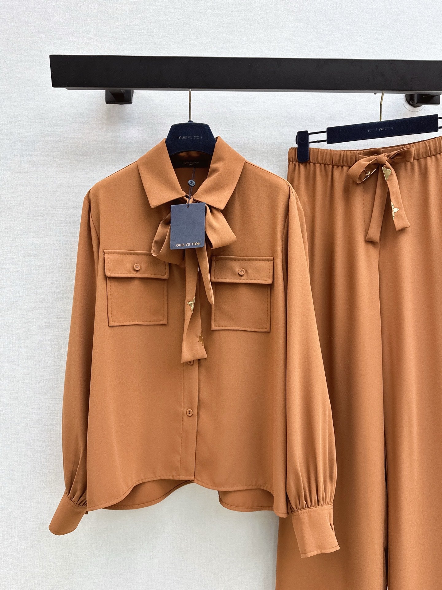 Louis NEW Temperament suit