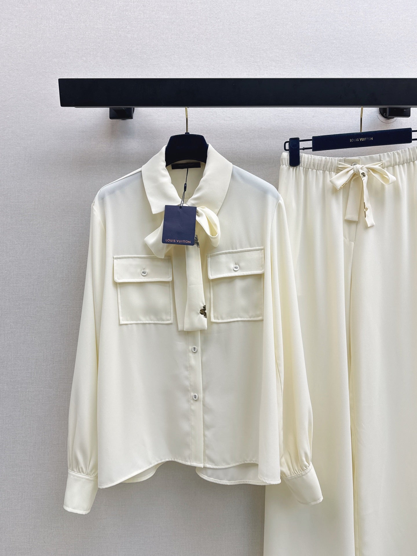 Louis NEW Temperament suit