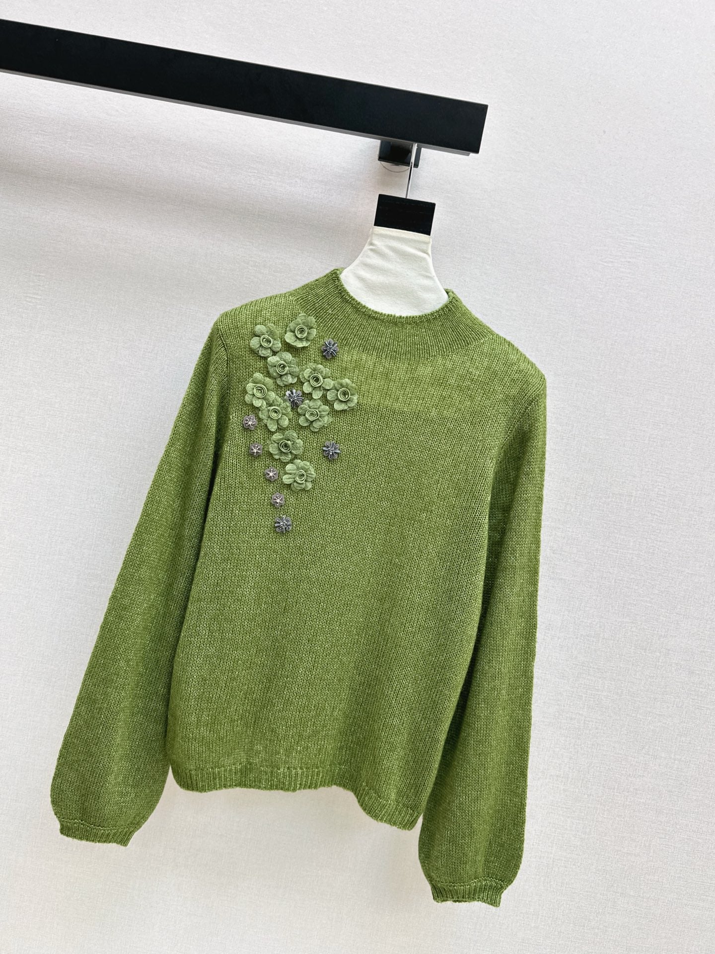 Chan NEW floral sweater