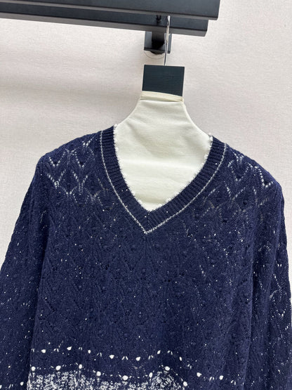 Chan NEW V-neck sweater