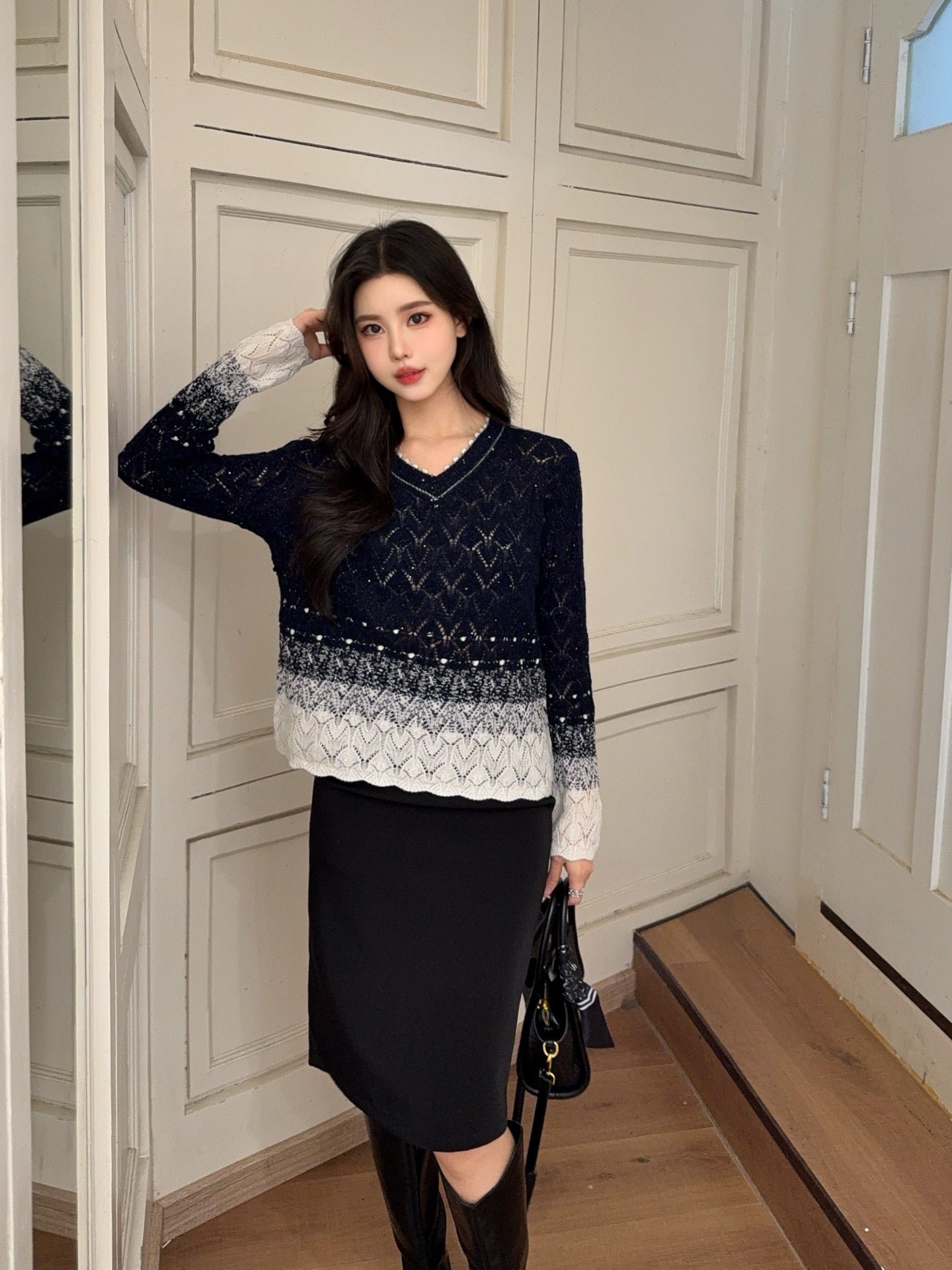 Chan NEW V-neck sweater