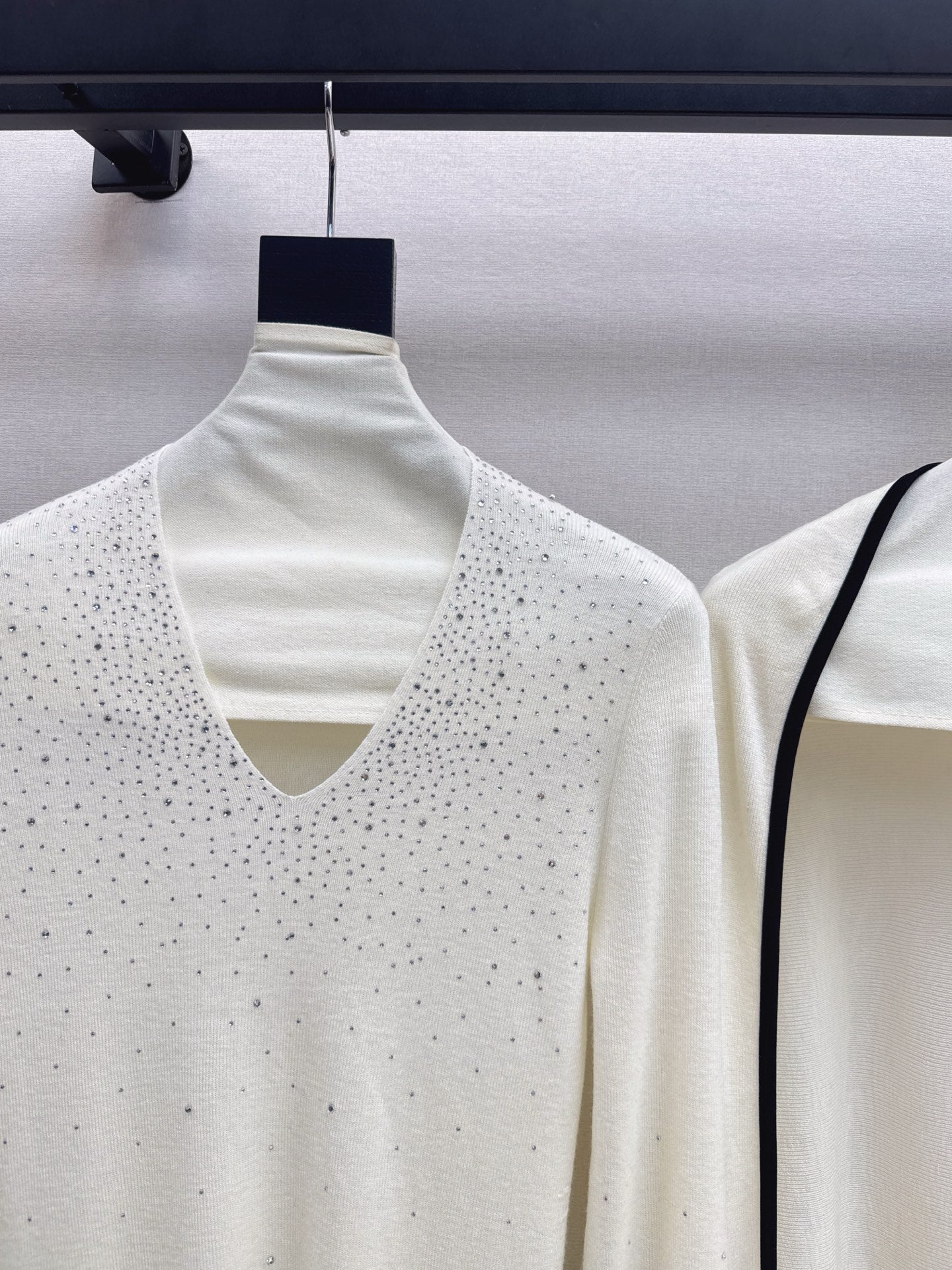 Burne NEW Cape sweatshirt set