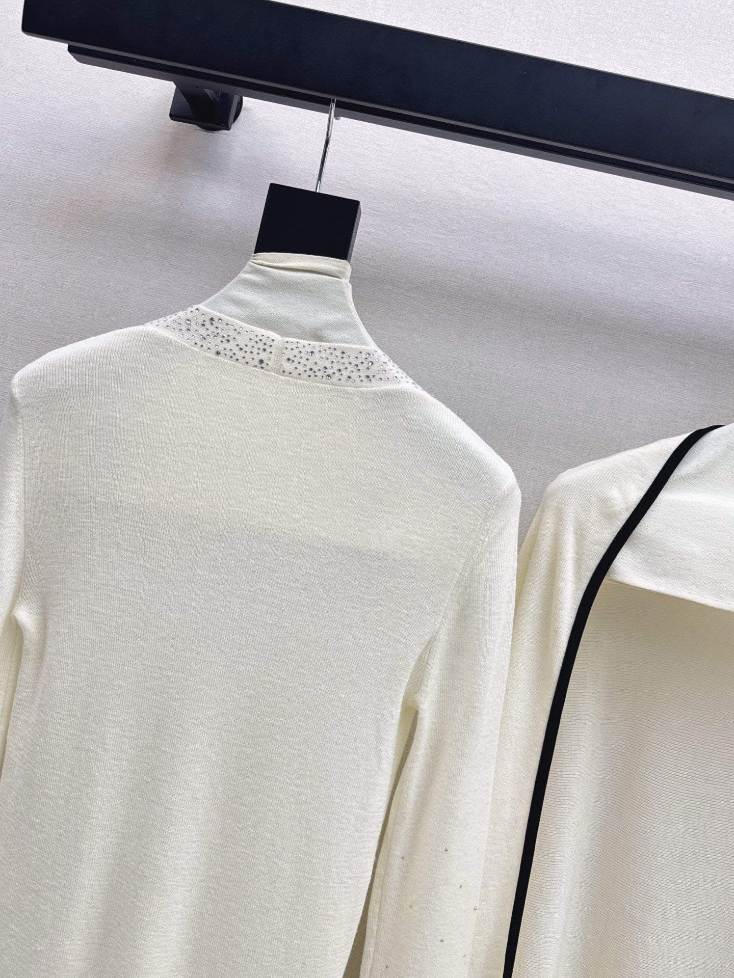 Burne NEW Cape sweatshirt set