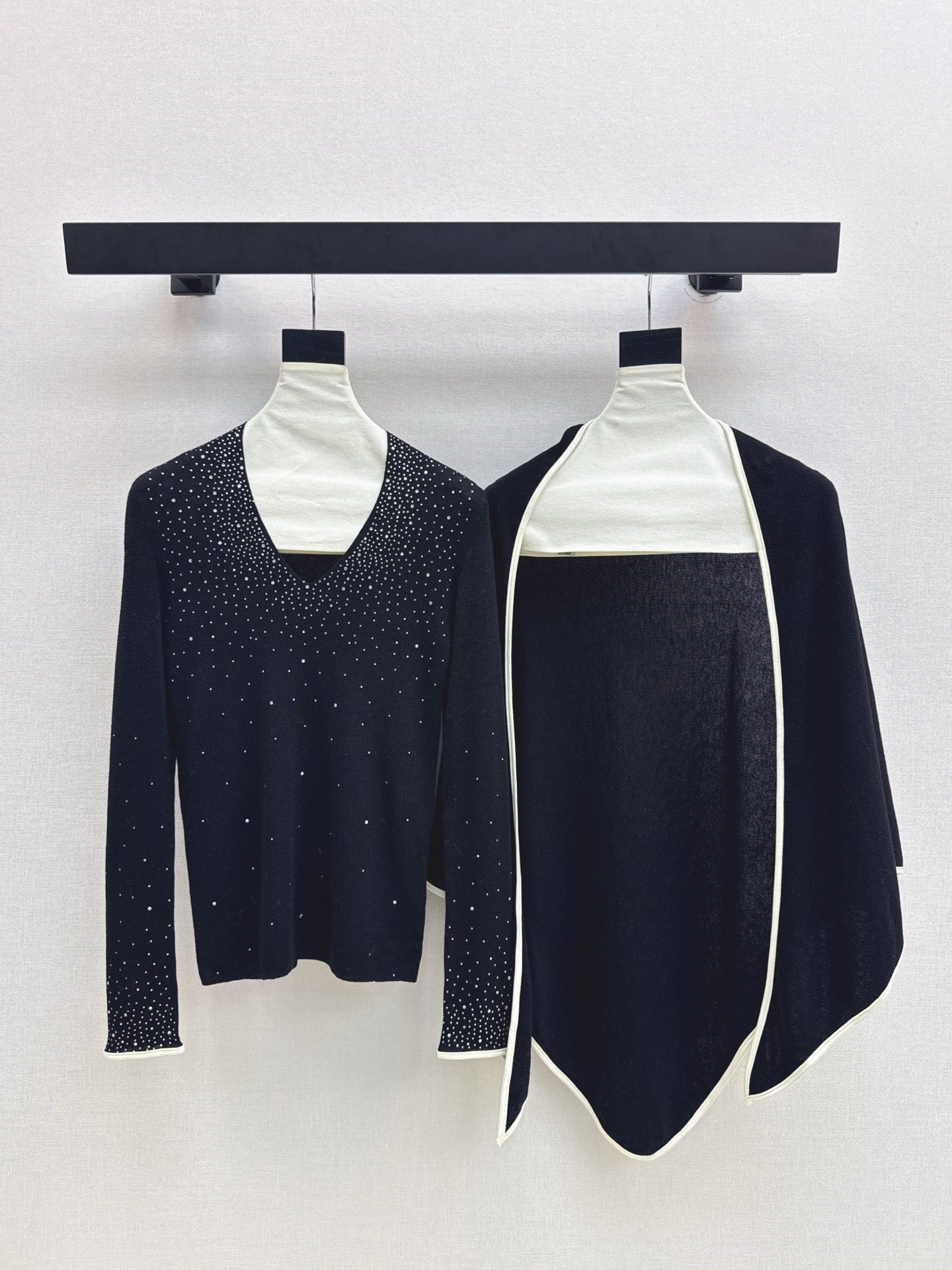 Burne NEW Cape sweatshirt set