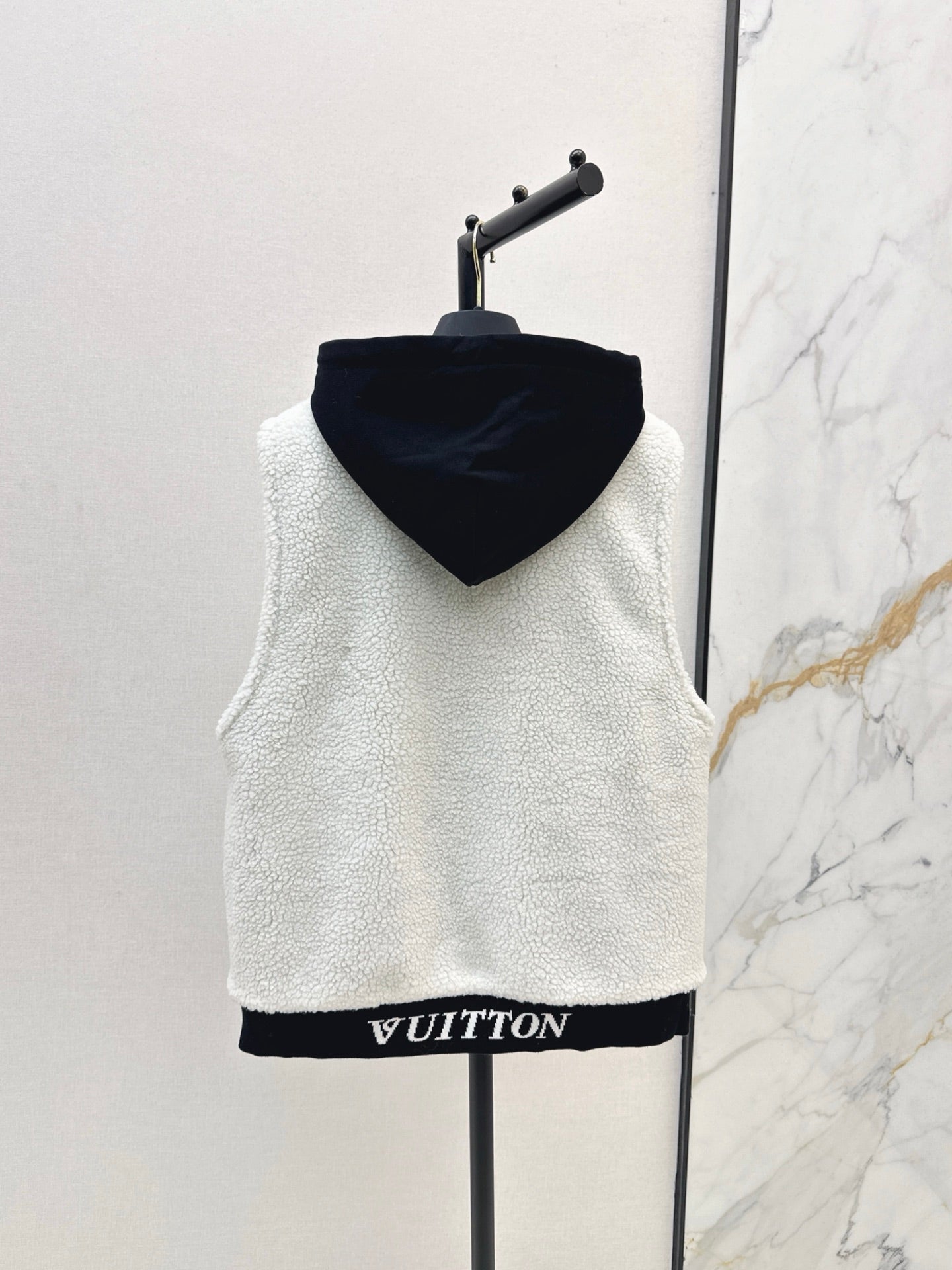 Louis NEW Lambswool vest jacket