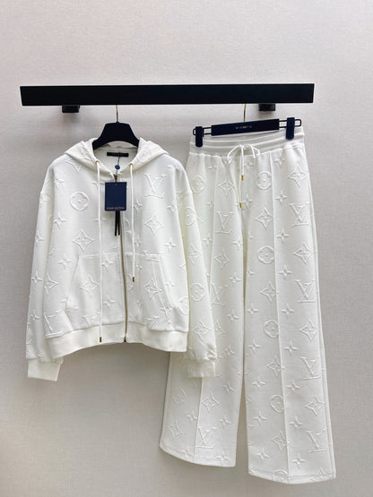 Louis NEW sports suit