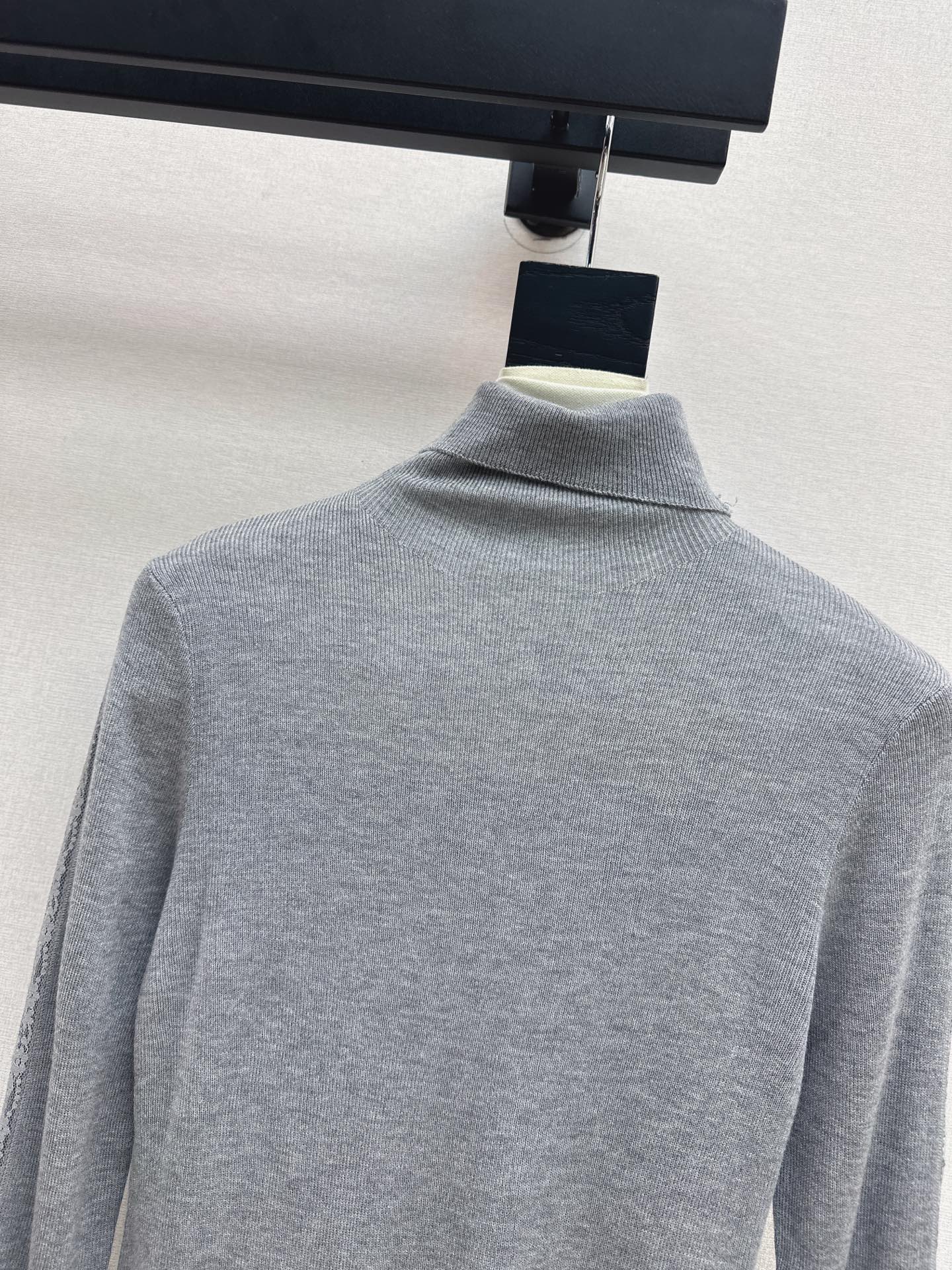 Es NEW Lace base shirt