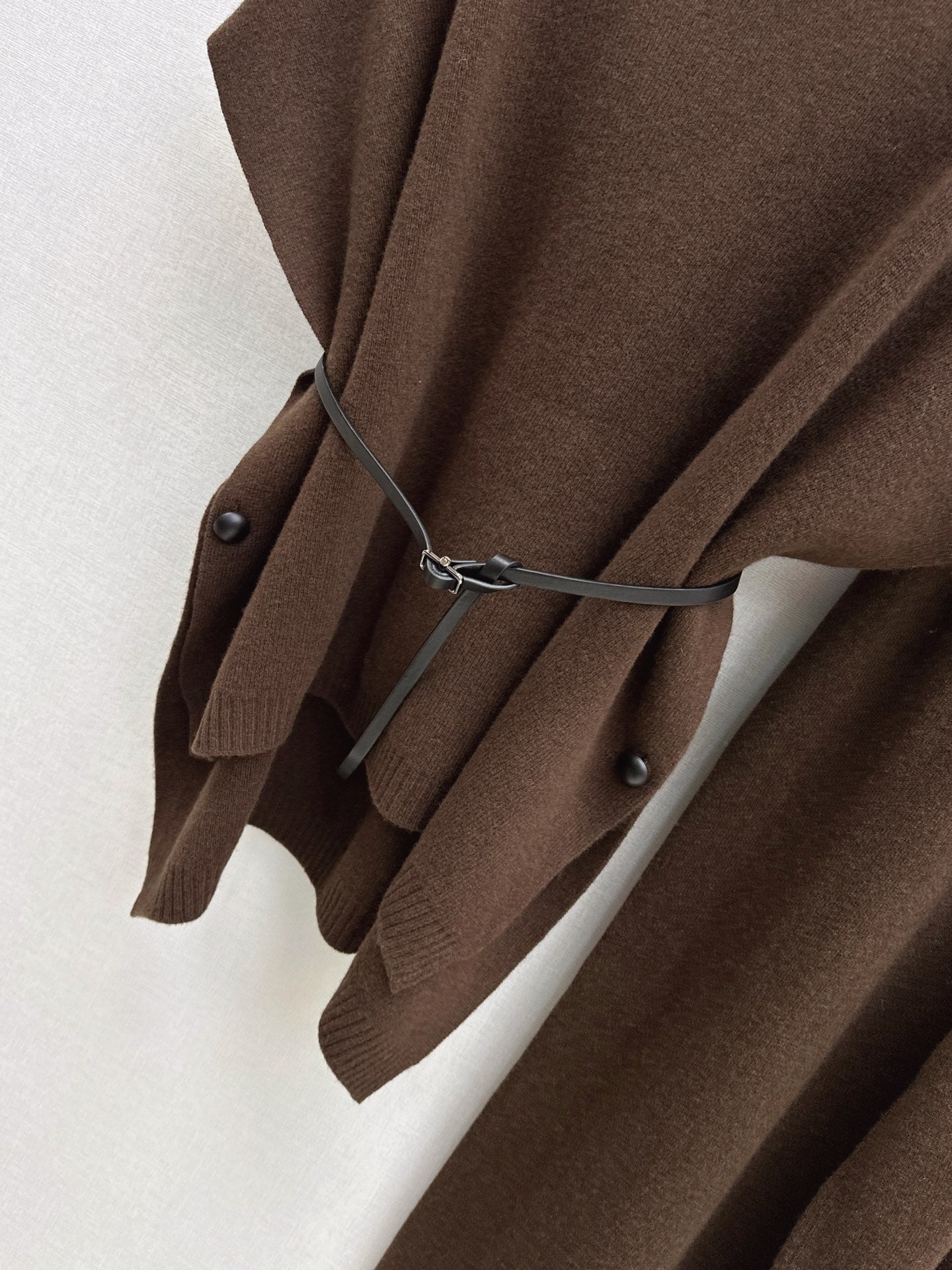 Loro NEW knitted suit