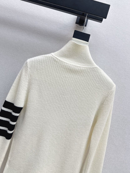 Thom NEW knitted sweater