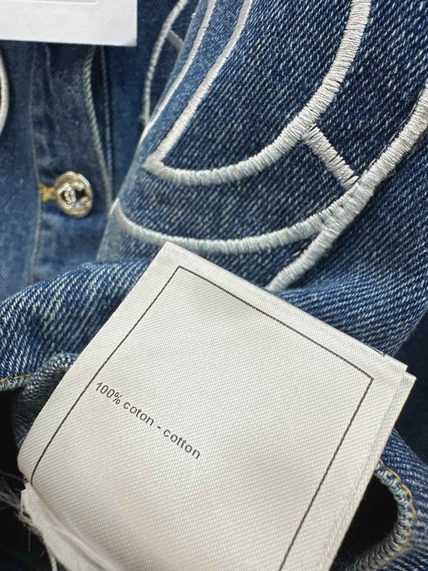 Chan NEW flared jeans