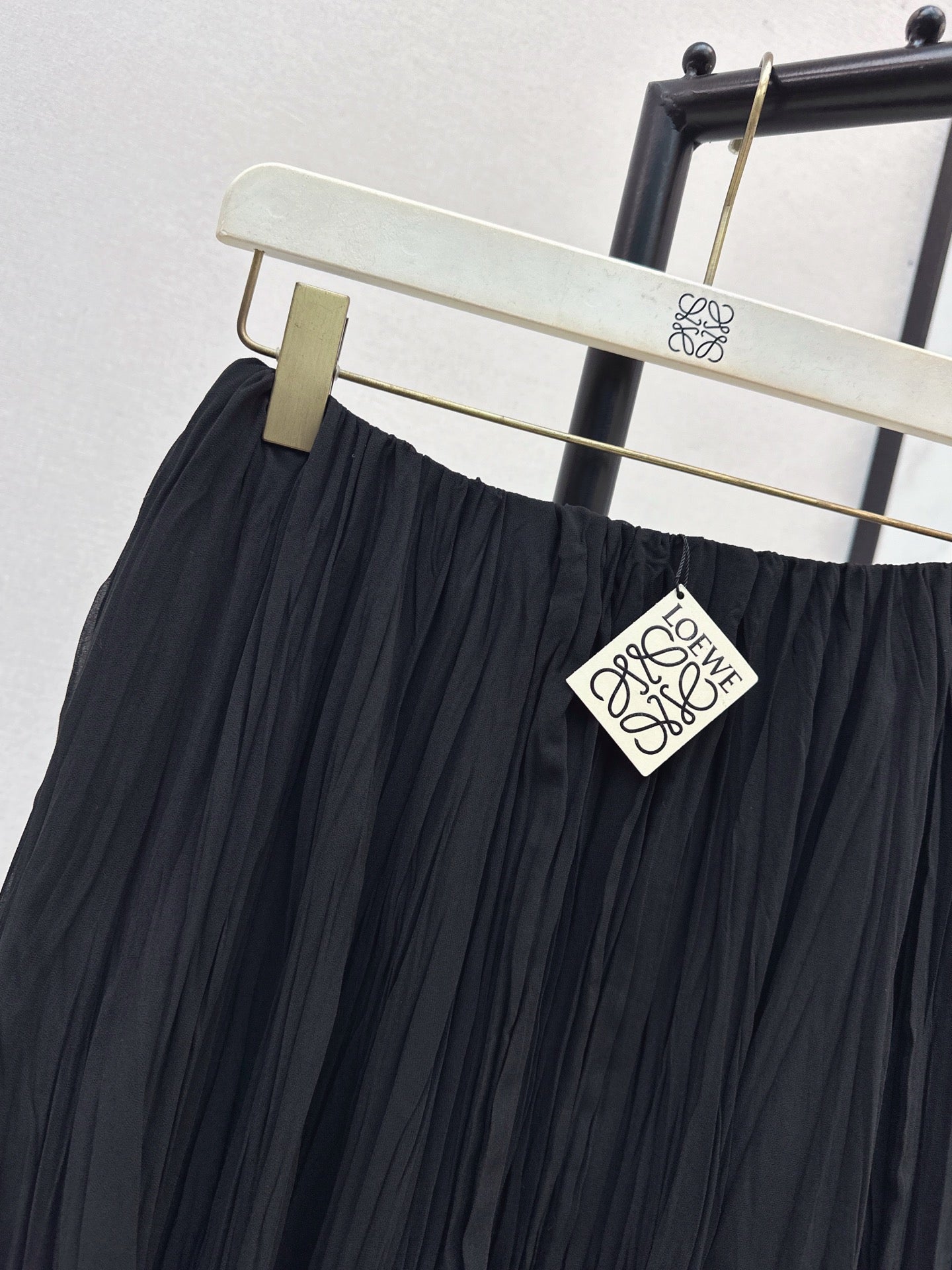 Loe NEW Pleated skirt