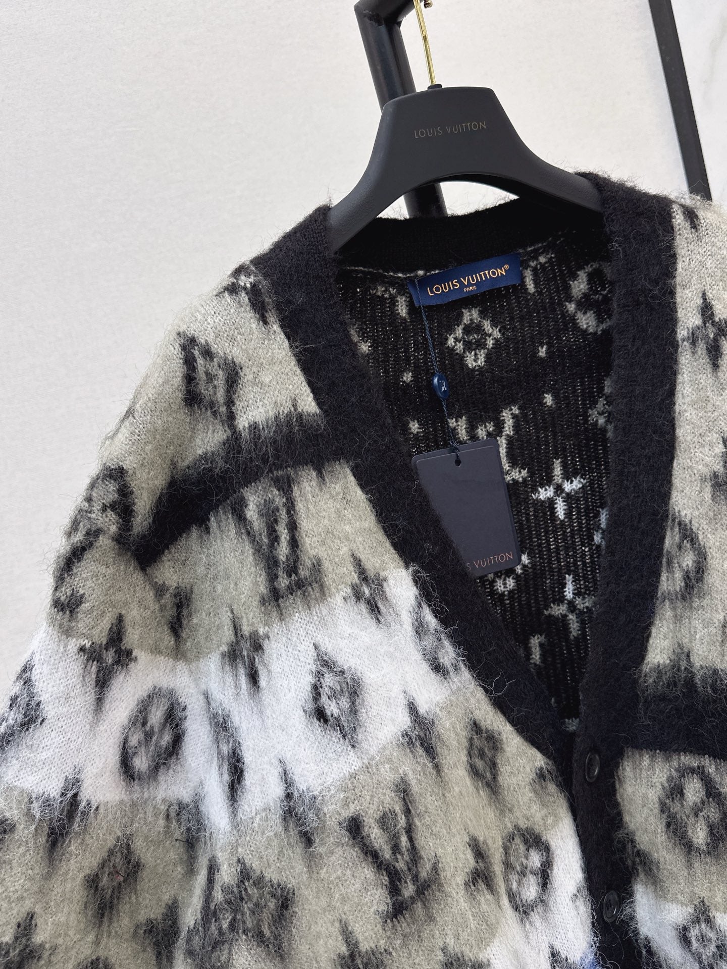 Louis NEW knitted cardigan