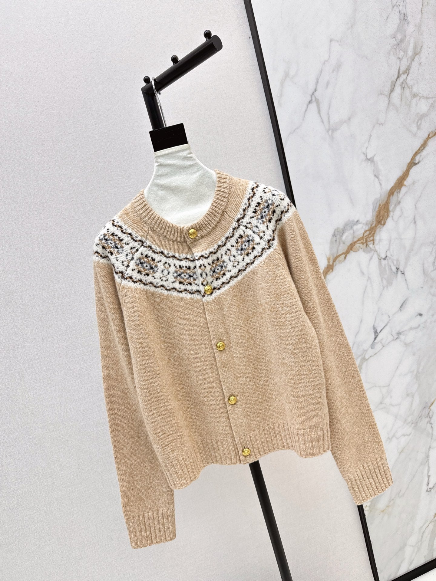 Ce1i NEW wool cardigan