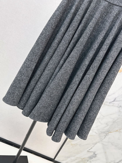 Dolc NEW wool skirt