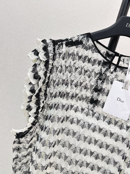 CD NEW Lace sleeveless shirt