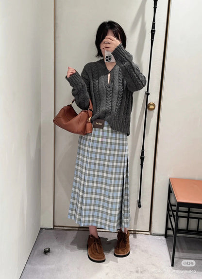 Loe NEW wool sweater