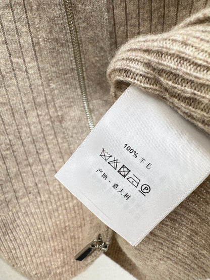 Loro NEW knitted suit