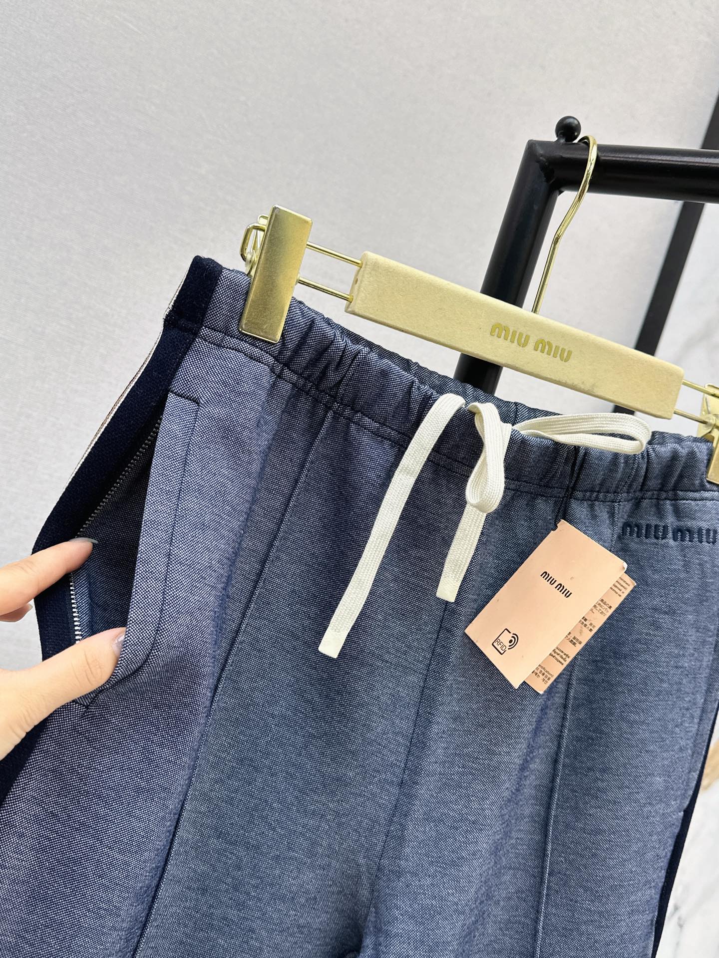 Miu NEW Straight pants