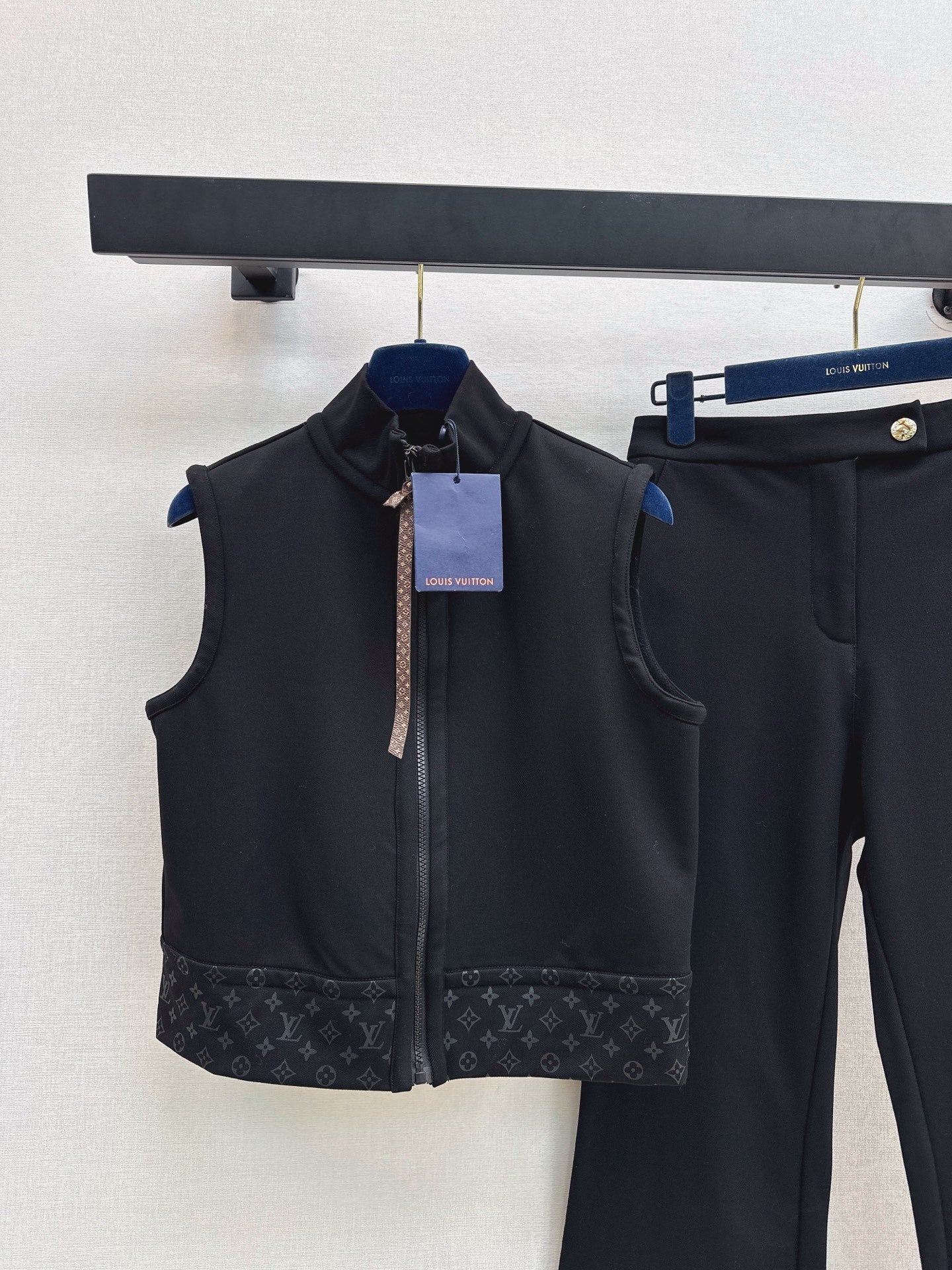 Louis NEW Vest and cropped trousers set