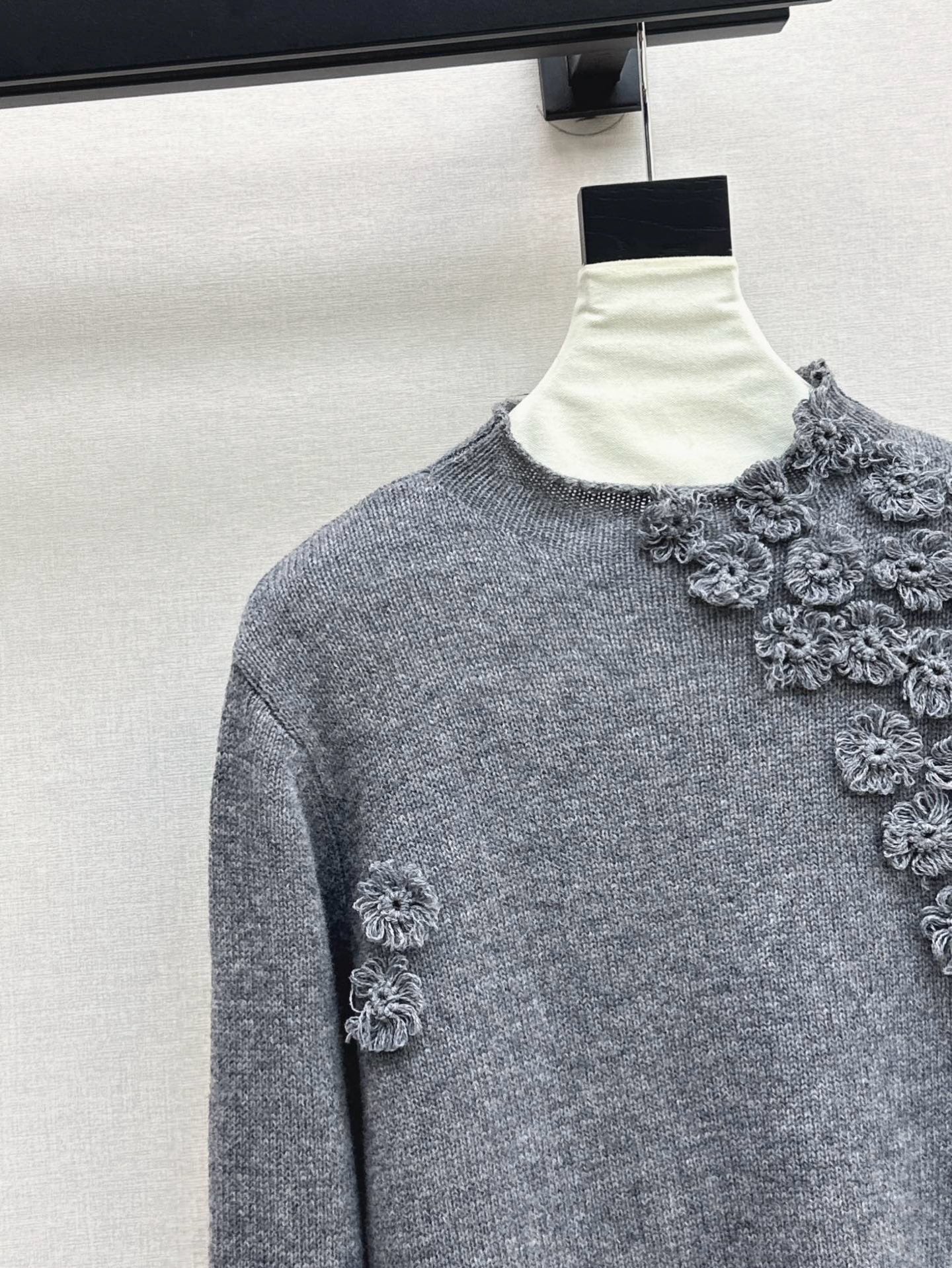 Miu NEW knitted sweater