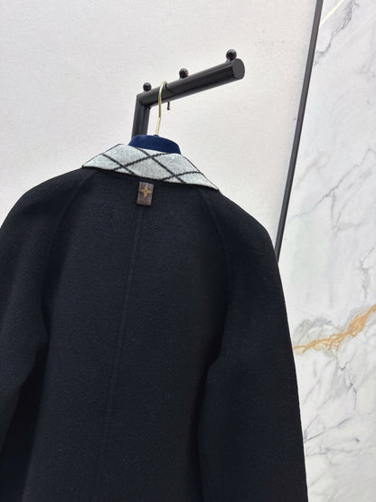 Louis NEW vwool coat