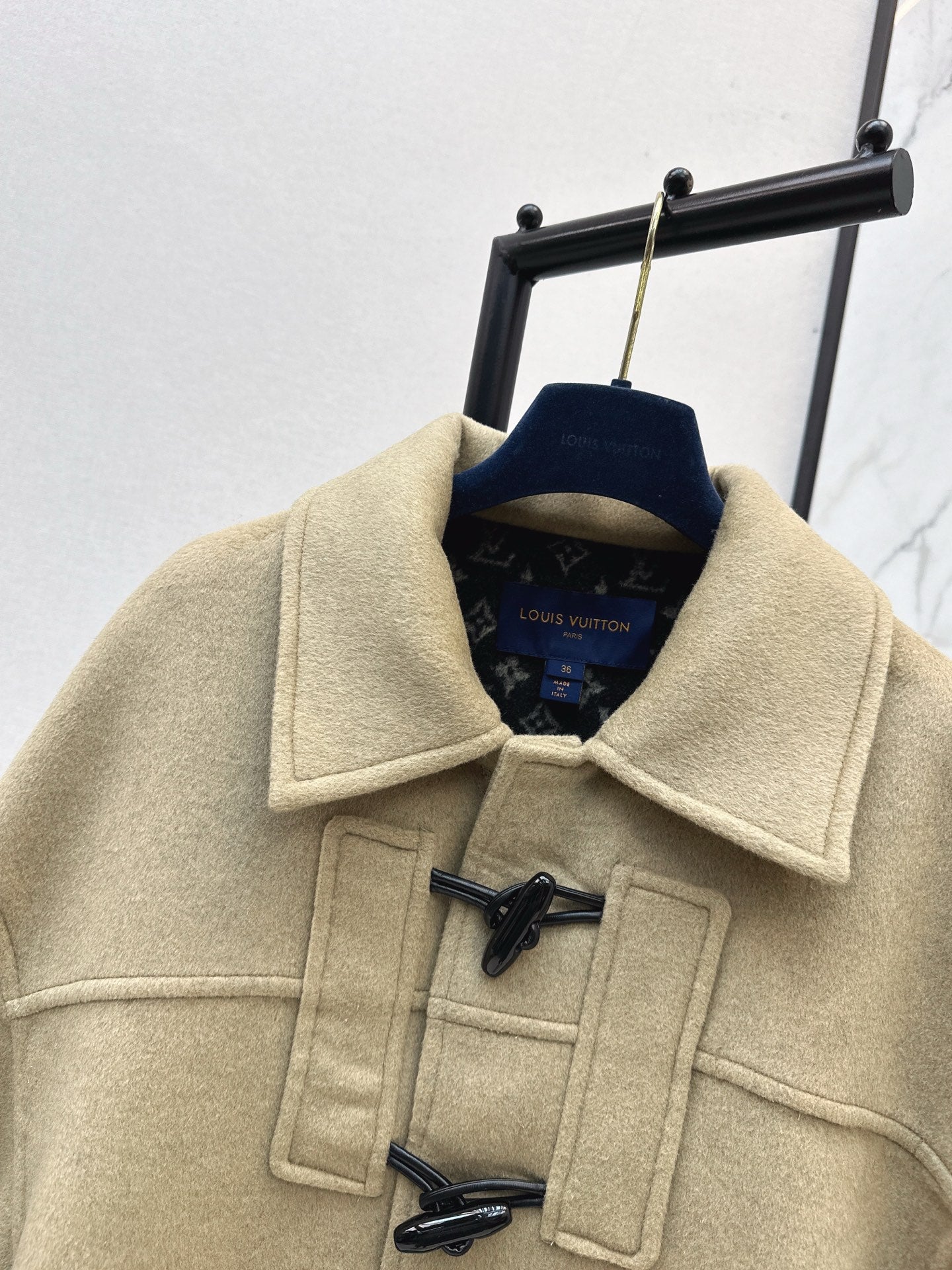 Louis NEW vwool coat