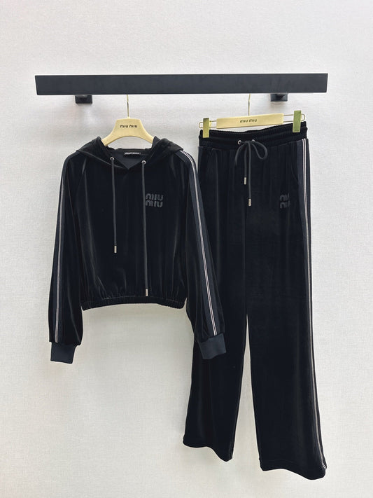 Miu NEW velvet suit