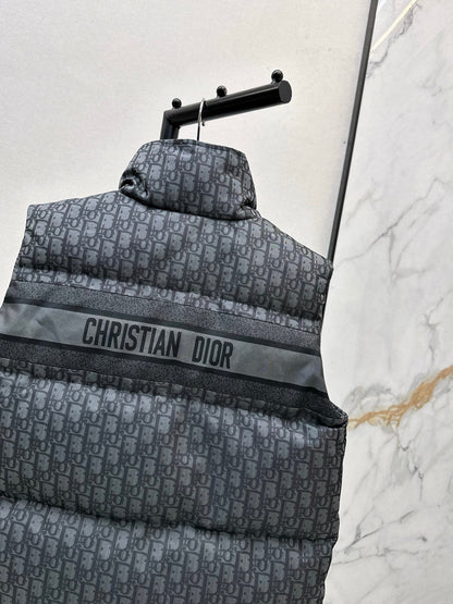 CD NEW down vest