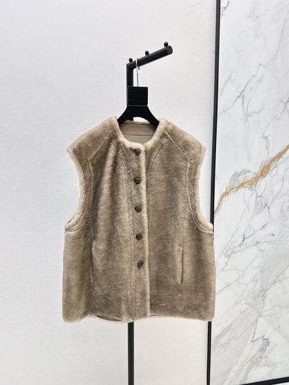 Loro NEW fur vest