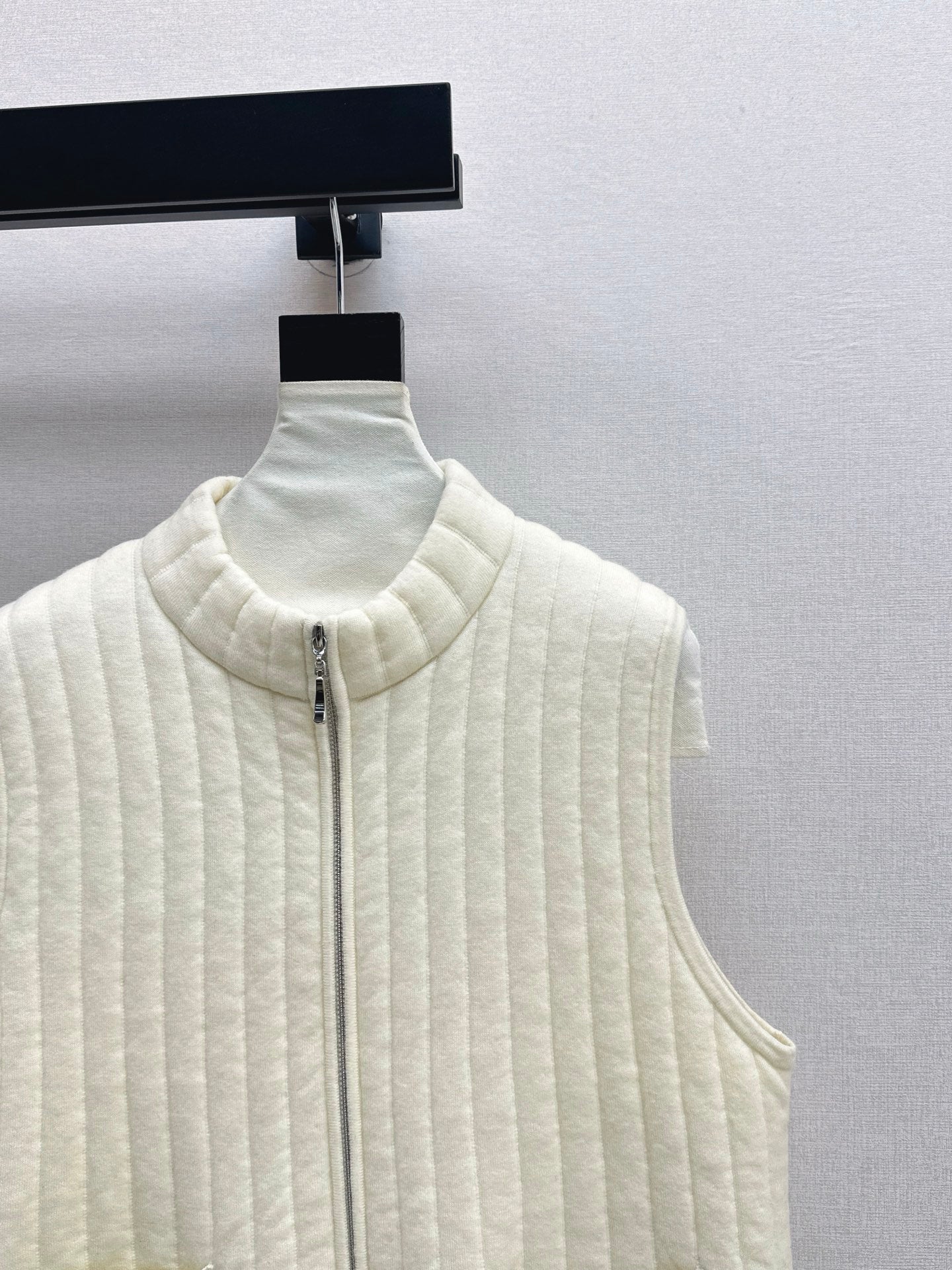 Brune NEW knitted vest