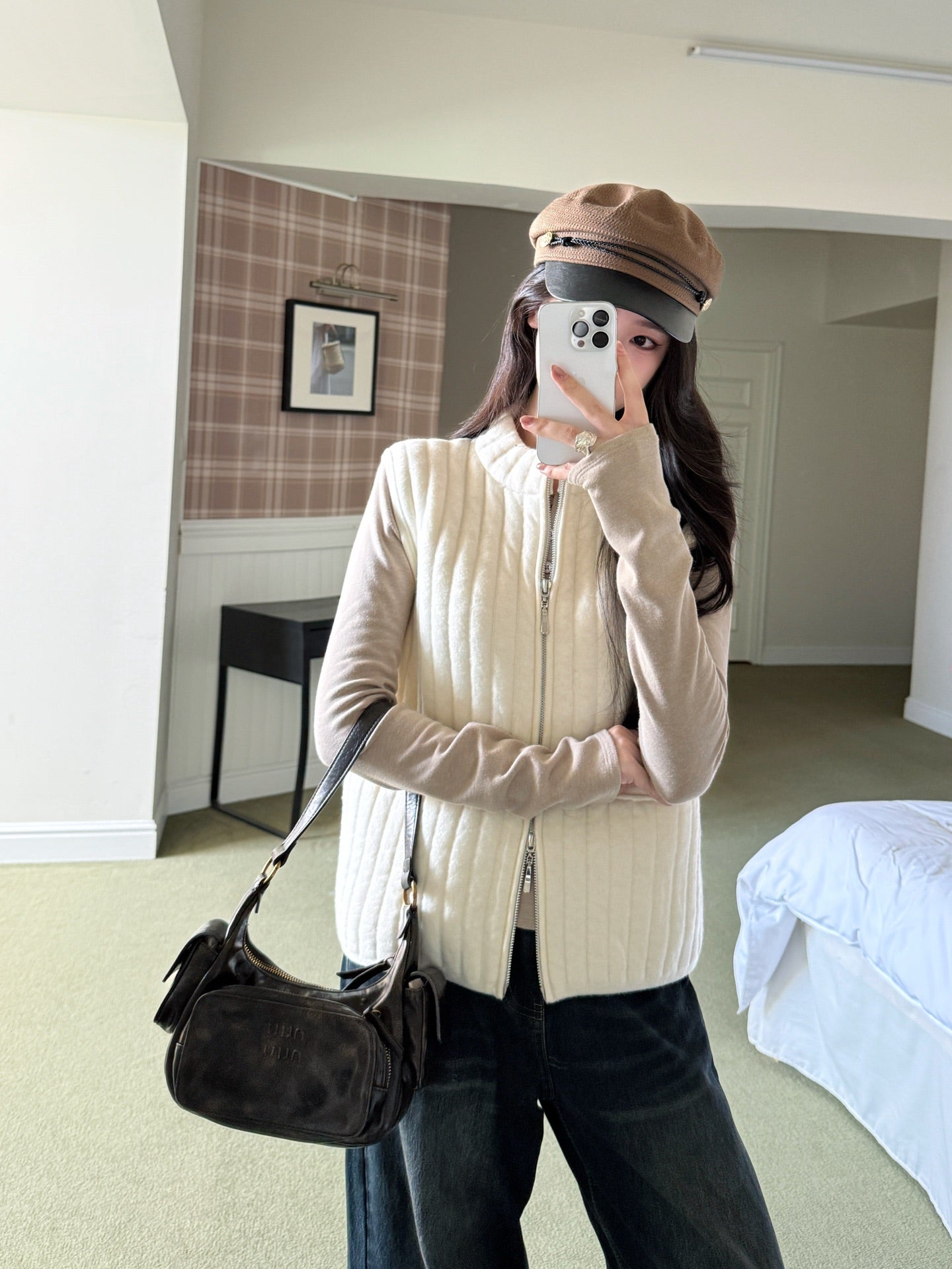 Brune NEW knitted vest