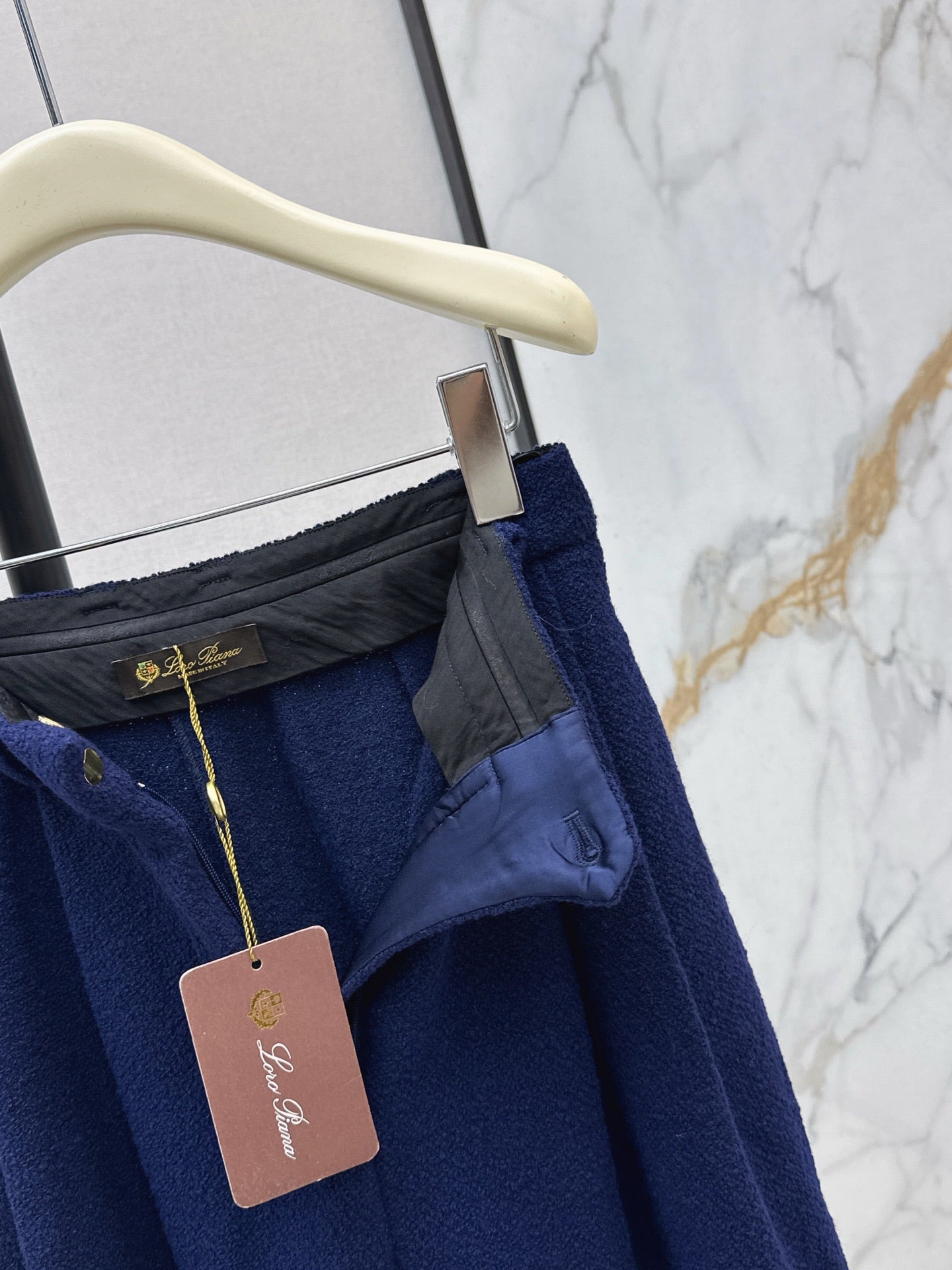 Loro NEW Straight pants