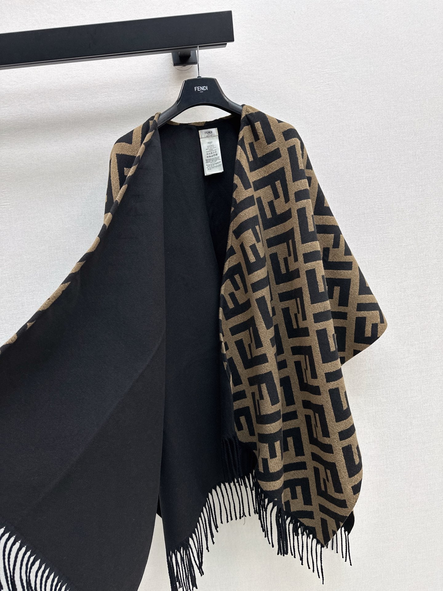 Brune NEW wool shawl