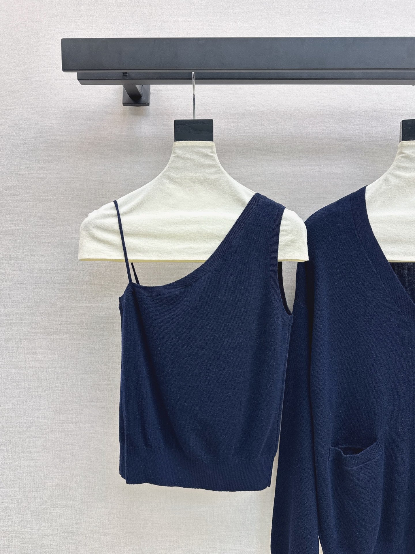 Miu NEW Knitted cardigan vest set