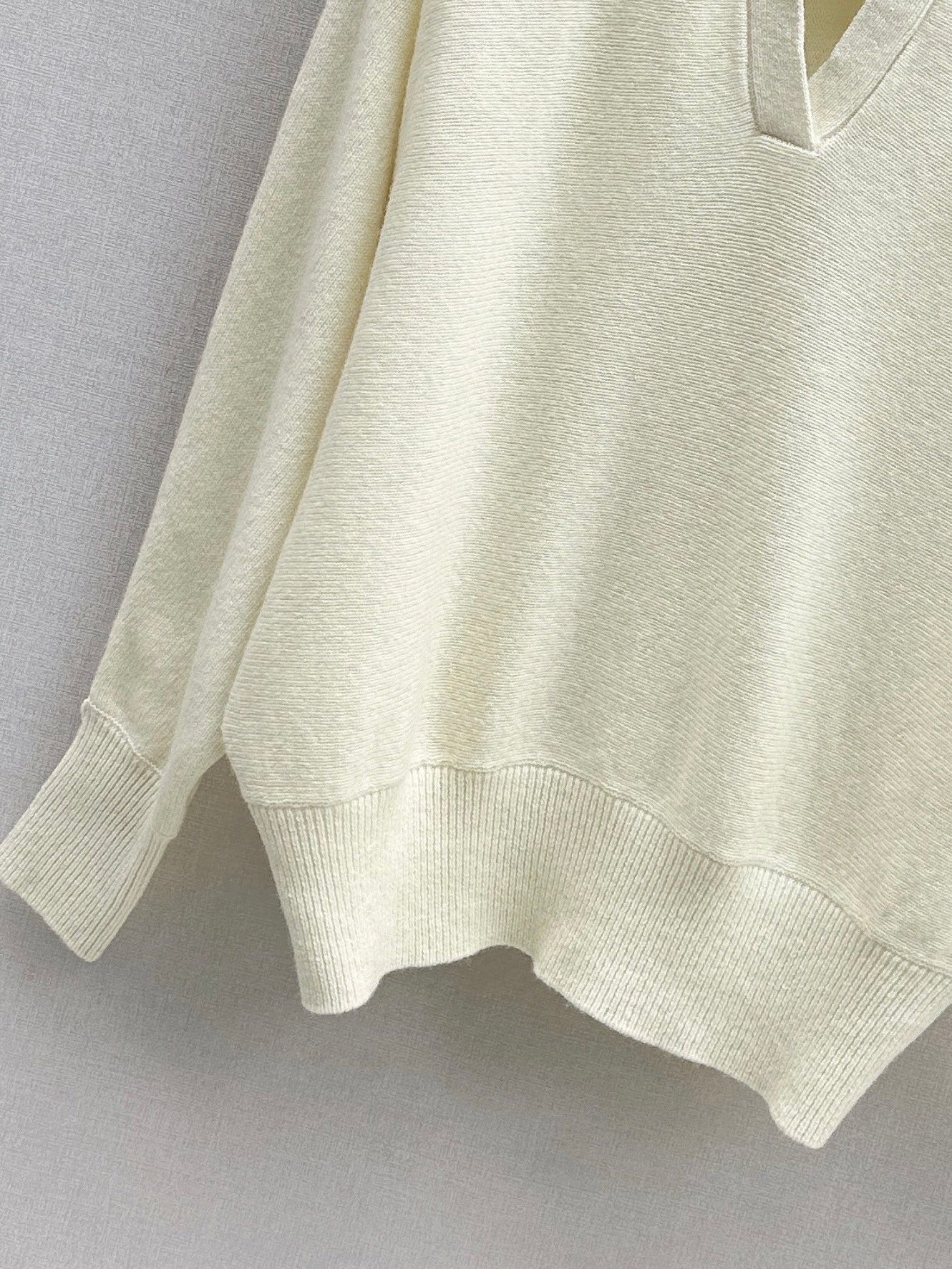 Max NEW lapel sweater