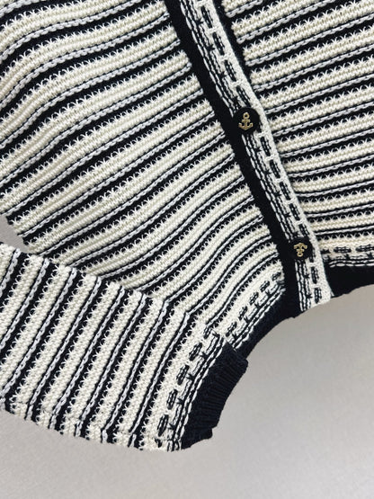 CD NEW knitted cardigan