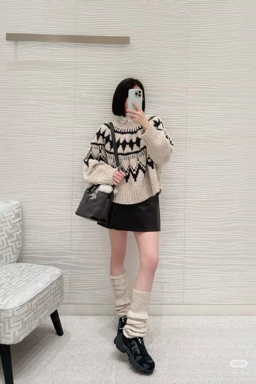 CD NEW knitted sweater