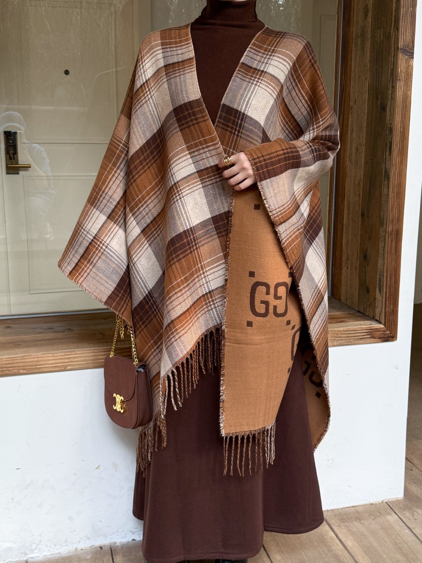 Guc NEW Wool cloak shawl