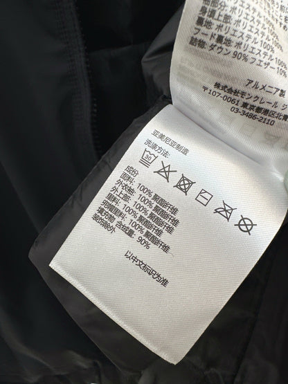 Mocn NEW down jacket