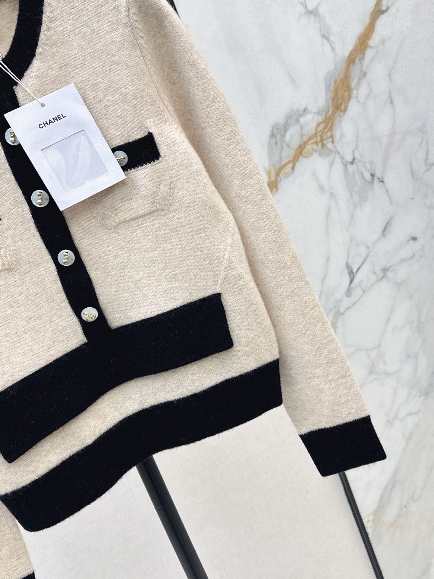 Chan NEW Colorblock cardigan